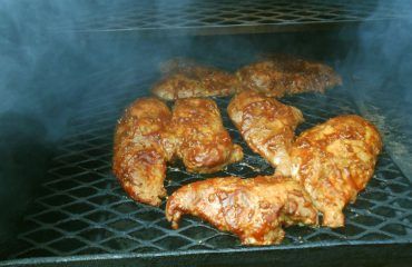 Wędzony kurczak w syropie klonowym – PolGrill Wędzony kurczak w syropie klonowym - PolGrill