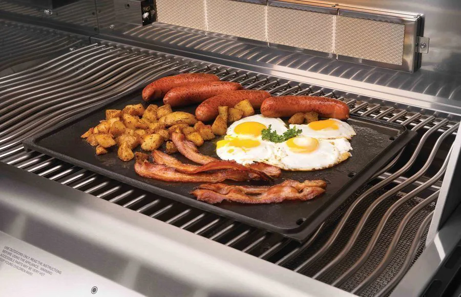 56040-Skillet_in_use