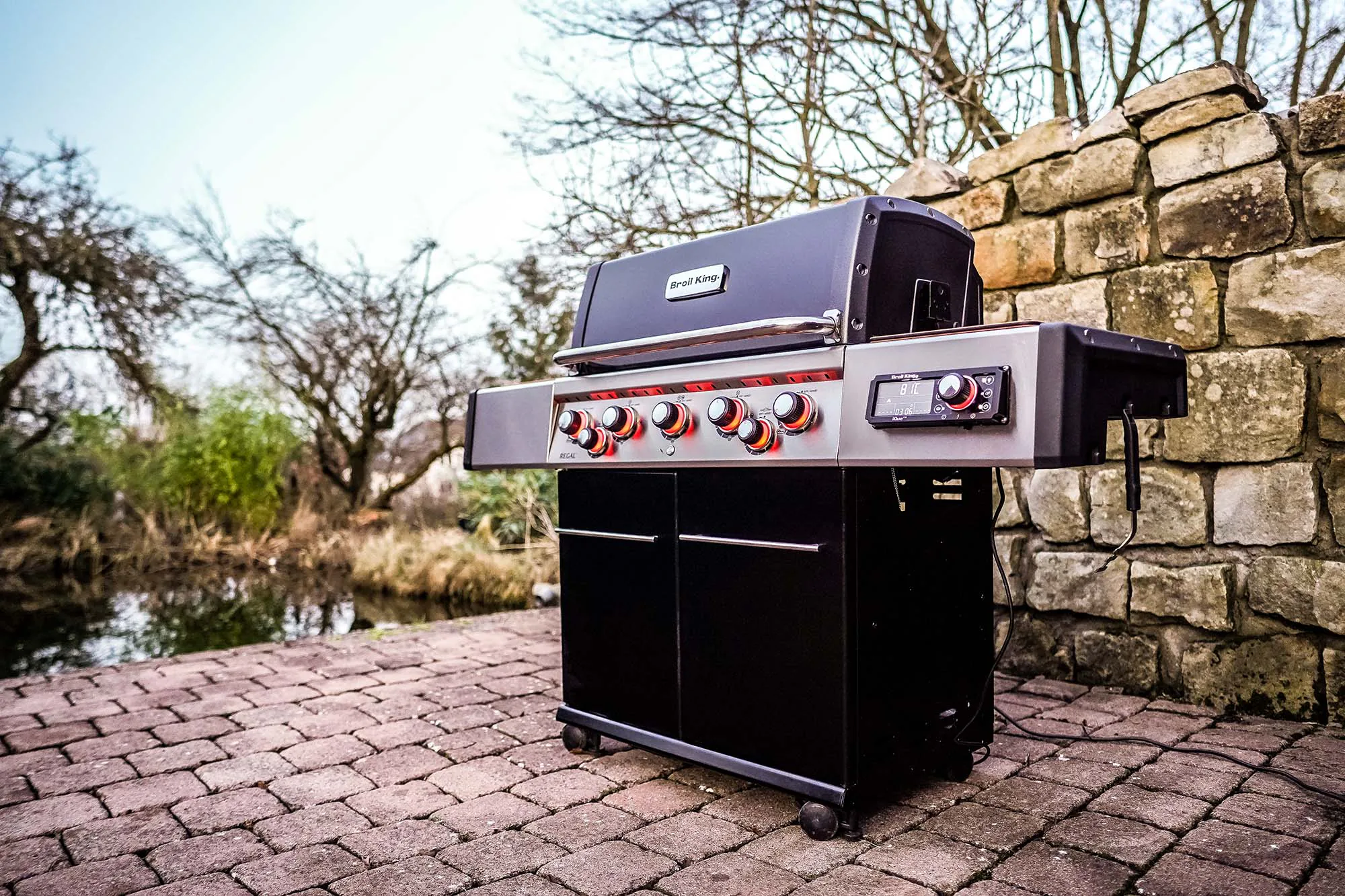 Polgrill-grill-regal-q590-broilking