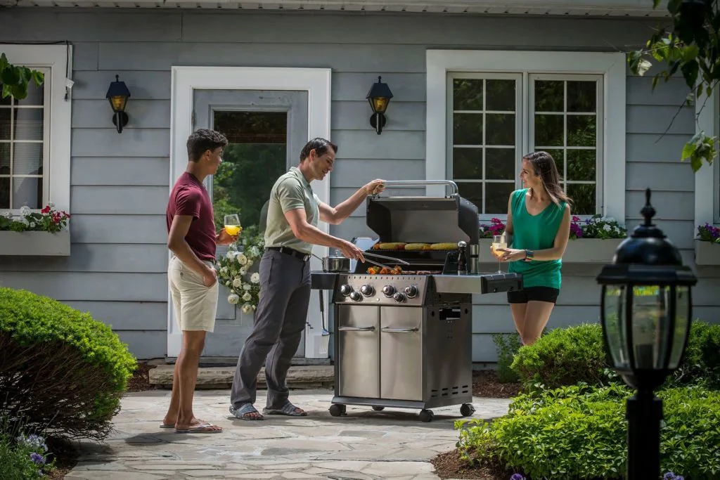grill_Baron_S490_polgrill1