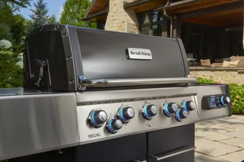 polgrill_regal_q_590_gazowy_grill_broilking_685283PL_patio