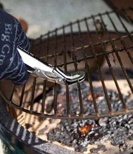 BigGreenEgg-obcęgi-do-rusztów-118370-polgrill-sklep-warszawa1